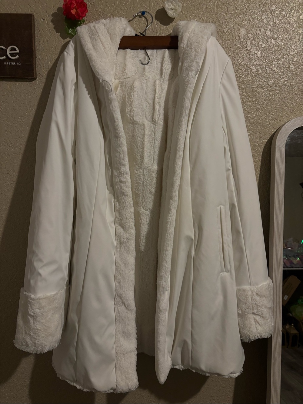 dennis basso White Faux-Fur Trim Hooded Trench Coat